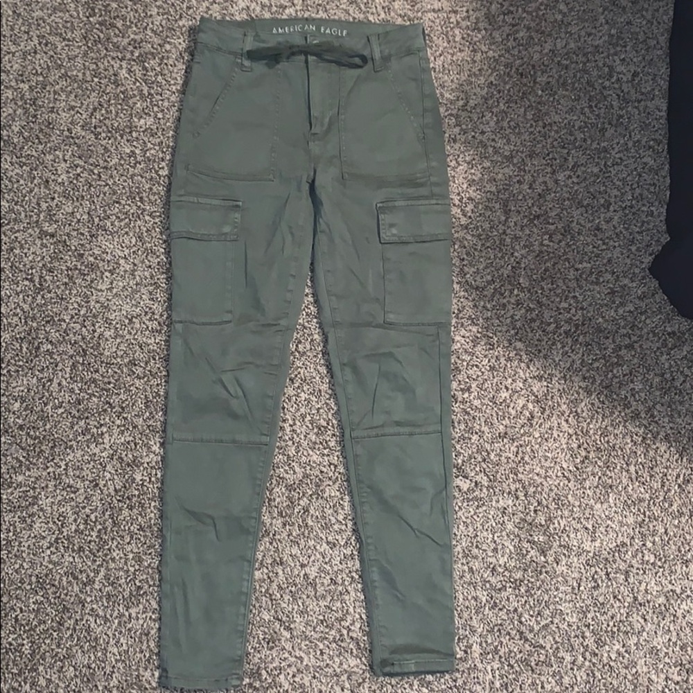 American Eagle Hi-Rise Jegging in Olive